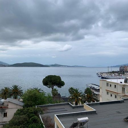 Delfin Apartments Sarandë エクステリア 写真