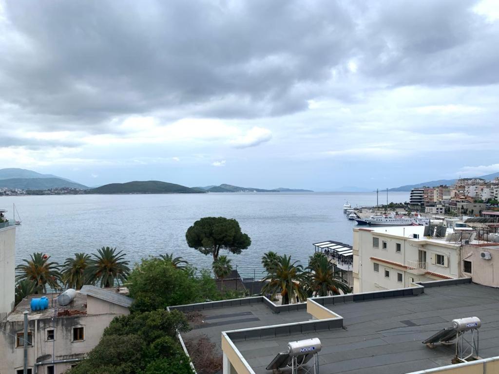 Delfin Apartments Sarandë エクステリア 写真