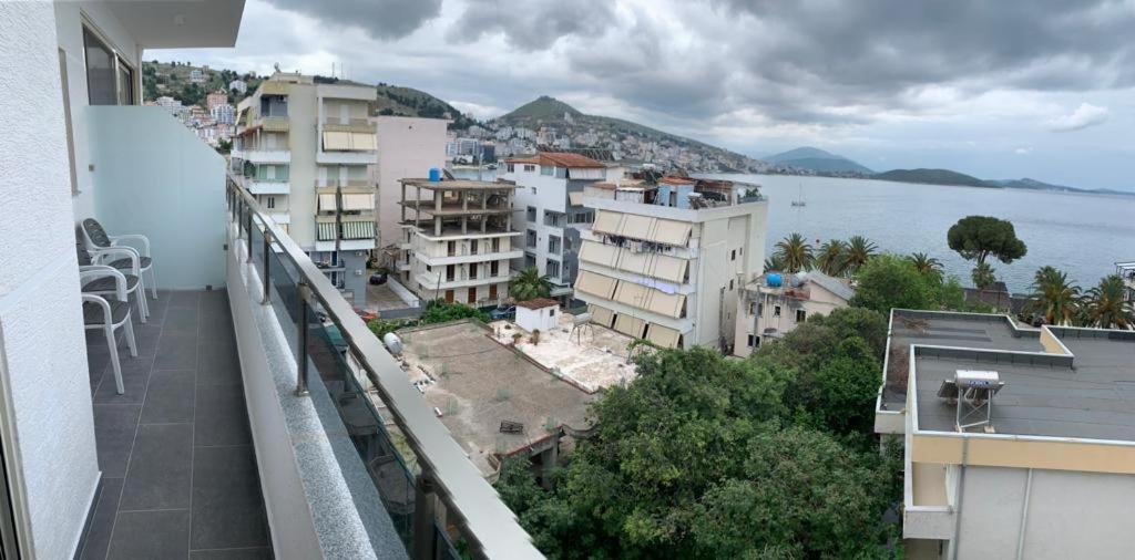 Delfin Apartments Sarandë エクステリア 写真