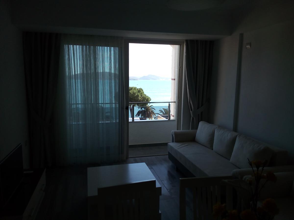 Delfin Apartments Sarandë エクステリア 写真