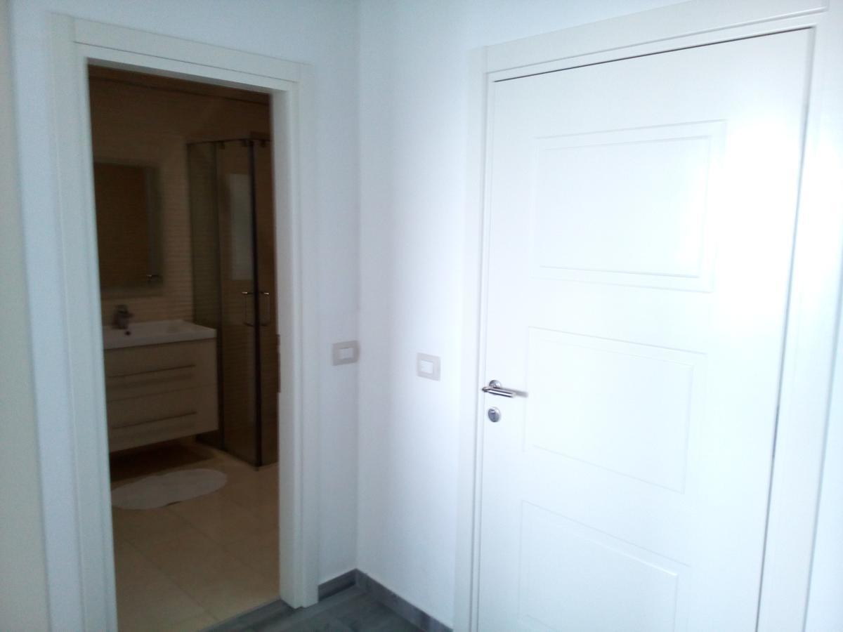 Delfin Apartments Sarandë エクステリア 写真